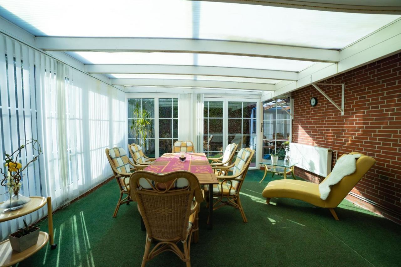 Schoenes & Gemuetliches Ferienhaus Nahe Der Nordsee Schortens Exterior foto